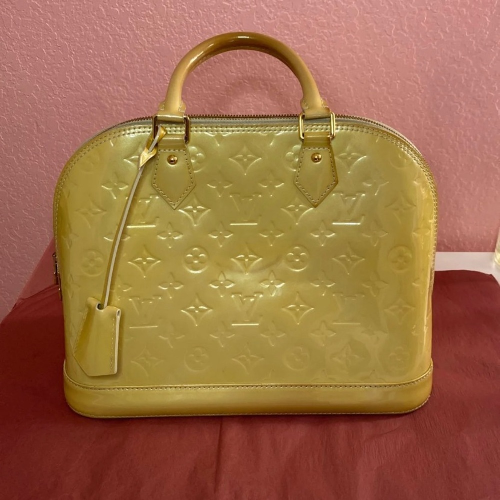Louis Vuitton Vernis Alma